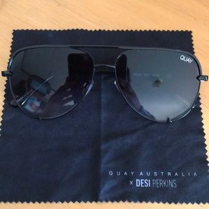 Quay Desi High Key Mini